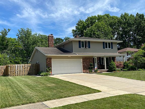 2nd image of 7469 Stonybrook Dr