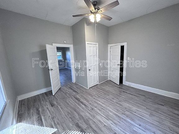 5th image of 320 Willow St