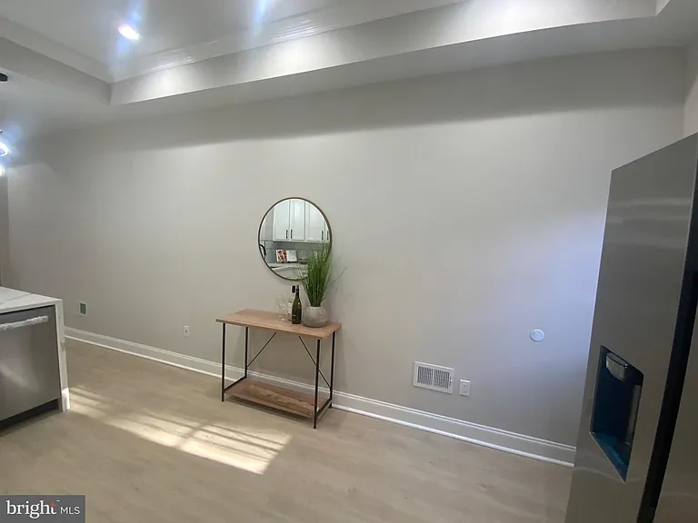 2141 Druid Hill Ave — Photo 11