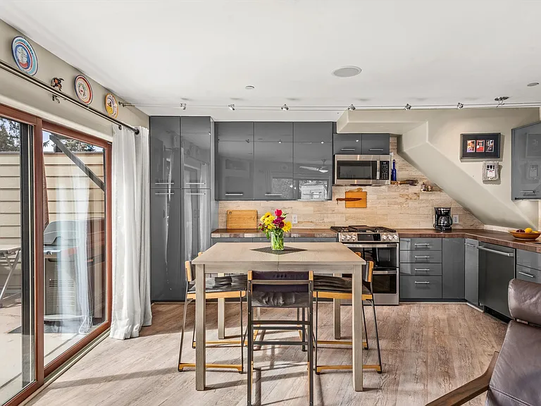 100 Midland Ave #104 — Photo 4