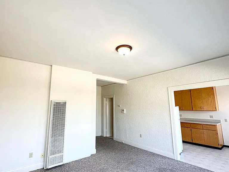 Lantz Building 12 - 5339 Broadway — Photo 3