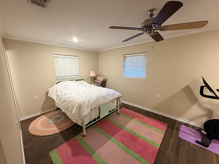 2601 Oxford Ave — Photo 26
