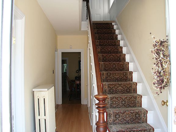2nd image of 15 Charter St