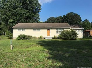 128 Brooks Ave, Red Springs, NC 28377