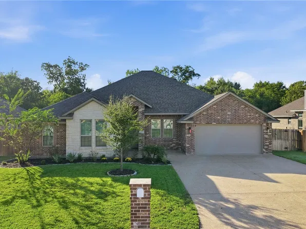 4816 Knight Dr, Bryan, TX 77802