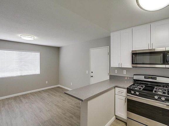 4th image of 4765 67th St