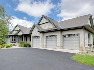 27620 Brynmawr Pl, Shorewood, MN 55331