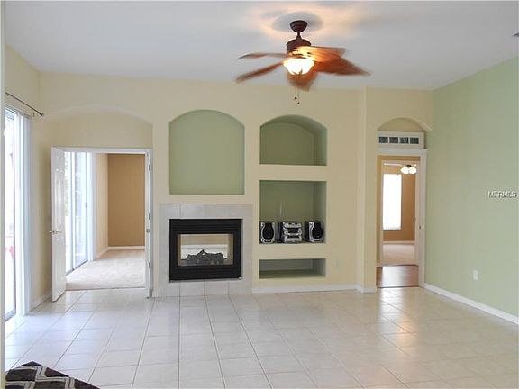 4th image of 423 Denise St