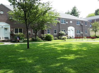 249-28 60th St, Little Neck, NY 11362