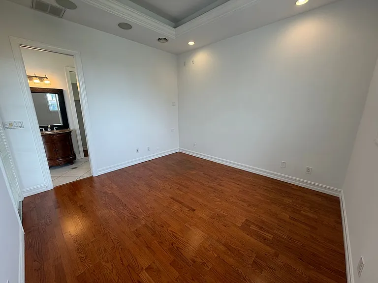 3425 Anton Ct — Photo 33