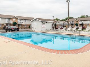 1000 Royal Heights Rd APT 25, Belleville, IL 62226