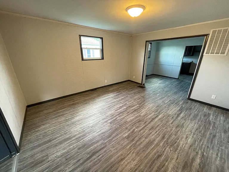 15510 College Ave #G — Photo 11