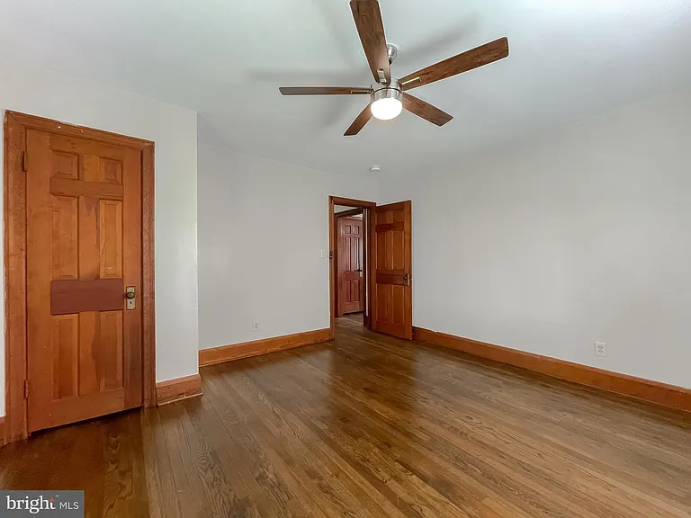 21859 Indian Bridge Rd — Photo 37