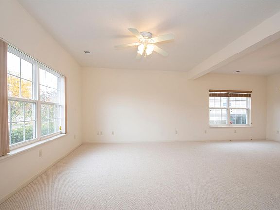 4th image of 4312 Walnut Creek Dr