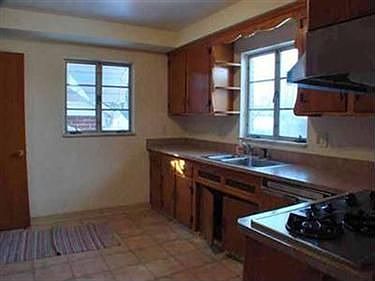 3rd image of 4849 Monticello Blvd