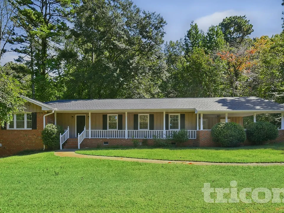 1606 Huntington Dr