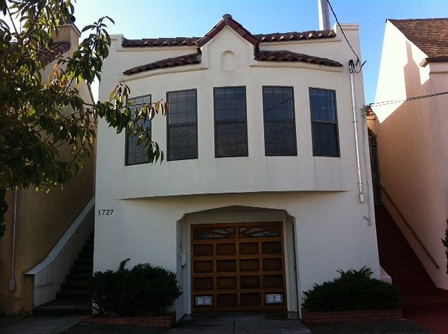 1st image of 1727 25th Ave
