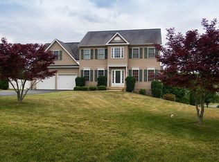 16 Pebble Pl, Fredericksburg, VA 22405
