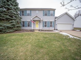 1014 Rome Beauty Dr, Amherst, OH 44001