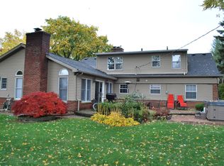 4391 Fieldbrook Rd, West Bloomfield, MI 48323