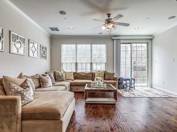 4th image of 3932 Asbury Ln