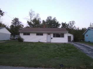 121 Lazarcheff Dr, Cahokia, IL