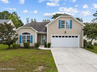 133 Azalea Dr, Hampstead, NC 28443