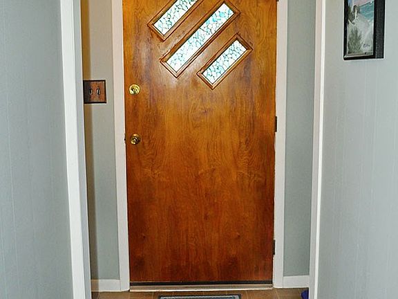4th image of 27489 Zentz Dr