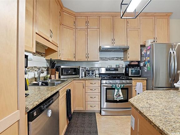 4th image of UNIT 304-530 J AVENUE S