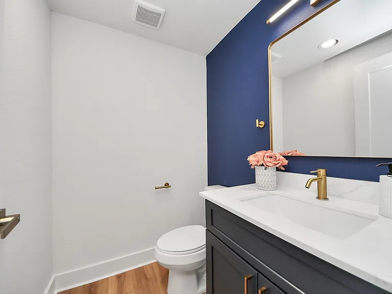 2426 Ella Blvd — Photo 28