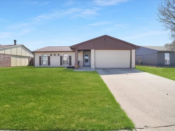 4901 Ward Dr, The Colony, TX 75056