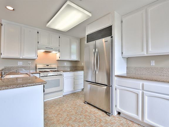 4th image of 3710 Via Las Villas