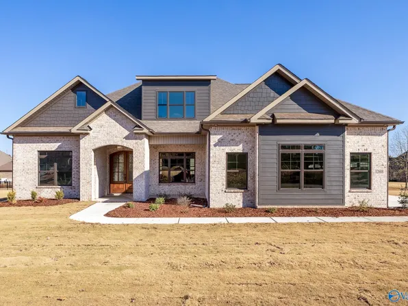 12688 Carriage Park Ln, Athens, AL 35613