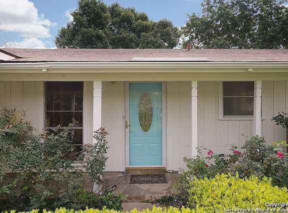 2nd image of 8326 Kingley Dr