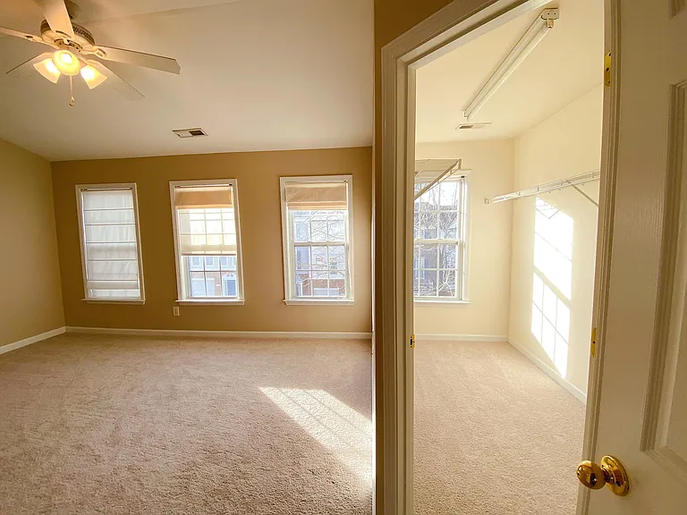 7006 Valerie Anne Dr — Photo 35