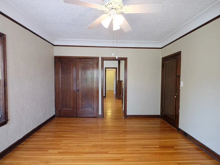 Elevate your living at Central Lakes of Uptown, where stylish interiors meet hardwood elegance. Spacious rooms and modern features await you. Schedule a tour today and make this your new home!