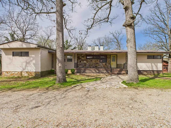 714 N Broadway Ave, Yellville, AR 72687