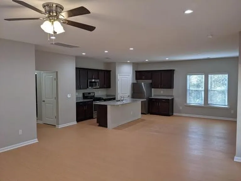 205 W Pine St — Photo 13