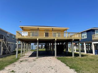 106 Coconut Rd, Surfside Beach, TX 77541