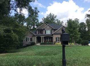 6839 Trace Dr, Browns Summit, NC 27214