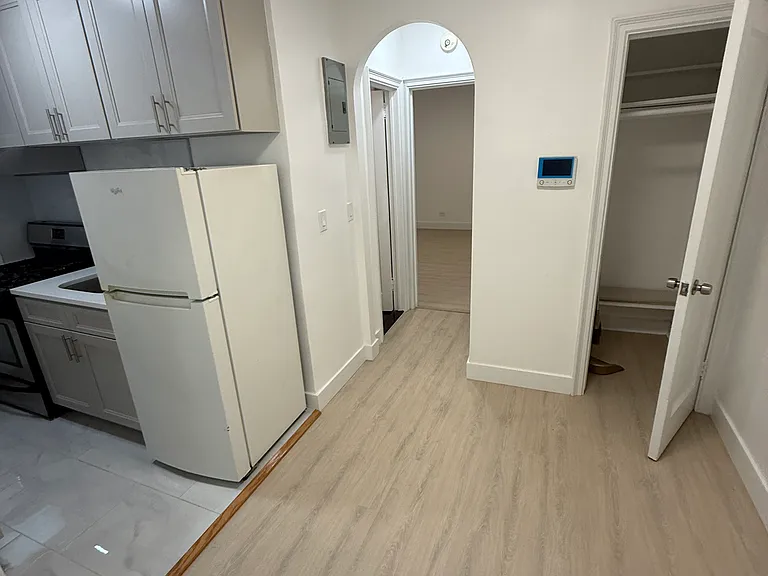14480 Sanford Ave #1E — Photo 9