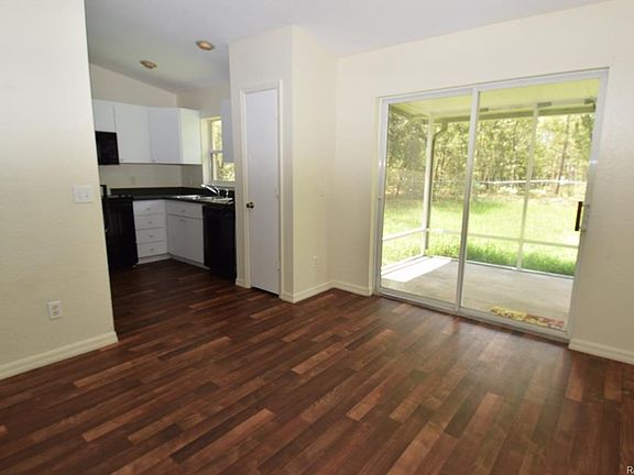 5th image of 908 W Hampshire Blvd
