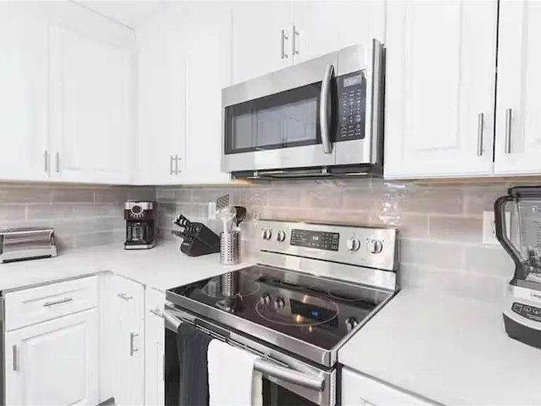 846 Park Pl NE — Photo 135