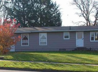 645 E Madison St, Platteville, WI 53818