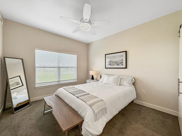 Stratford Pointe — Photo 26