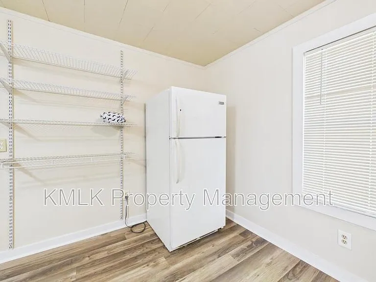 534 Gage St — Photo 15