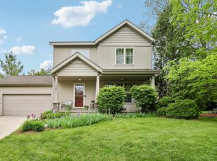1001 Glacier Hill Dr, Madison, WI 53704