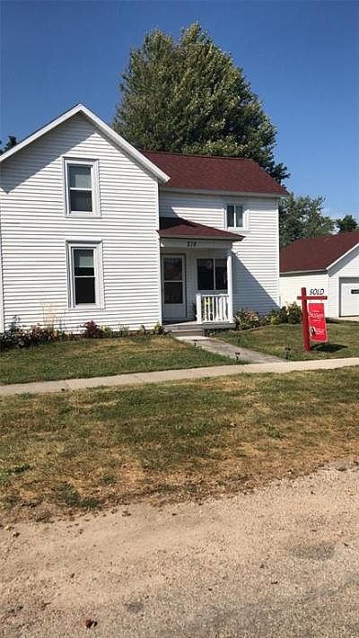 2nd image of 218 E 1st Ave