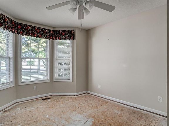 5th image of 3312 Kempton Ct