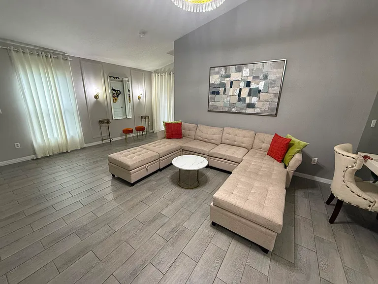 1875 Royal Ridge Dr — Photo 38